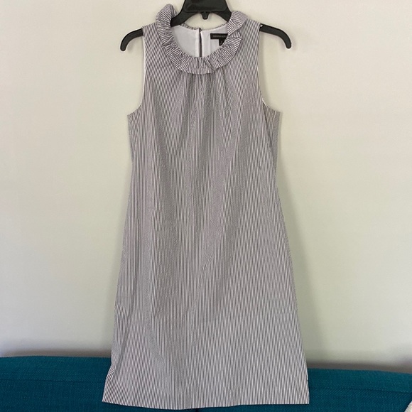 Seersucker dress with ruffled collar - Picture 1 of 1